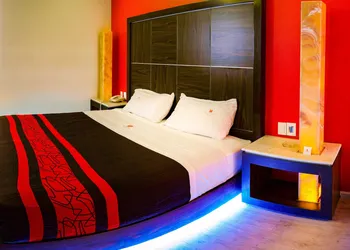 Plutarco Suites hotel thumbnail 4
