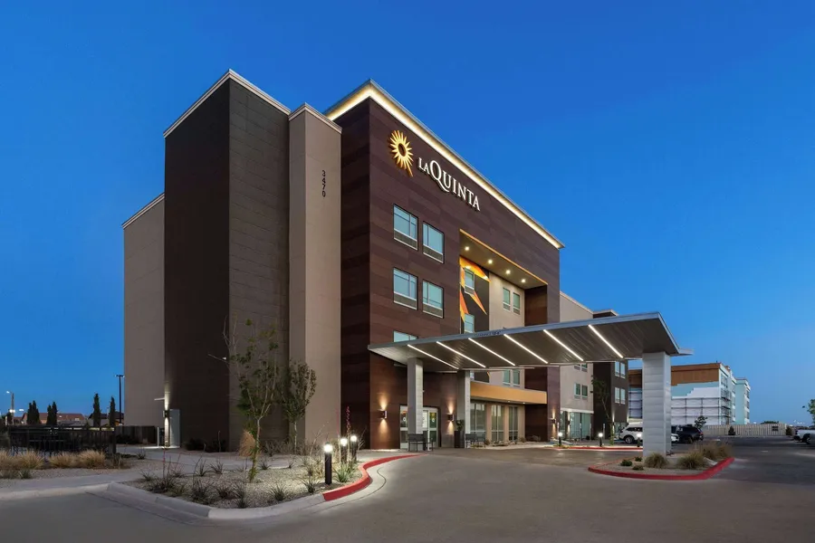 La Quinta Inn & Suites by Wyndham El Paso East Loop-375 hotel detail image 2