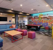 Tru by Hilton Naperville Chicago hotel detail image 4