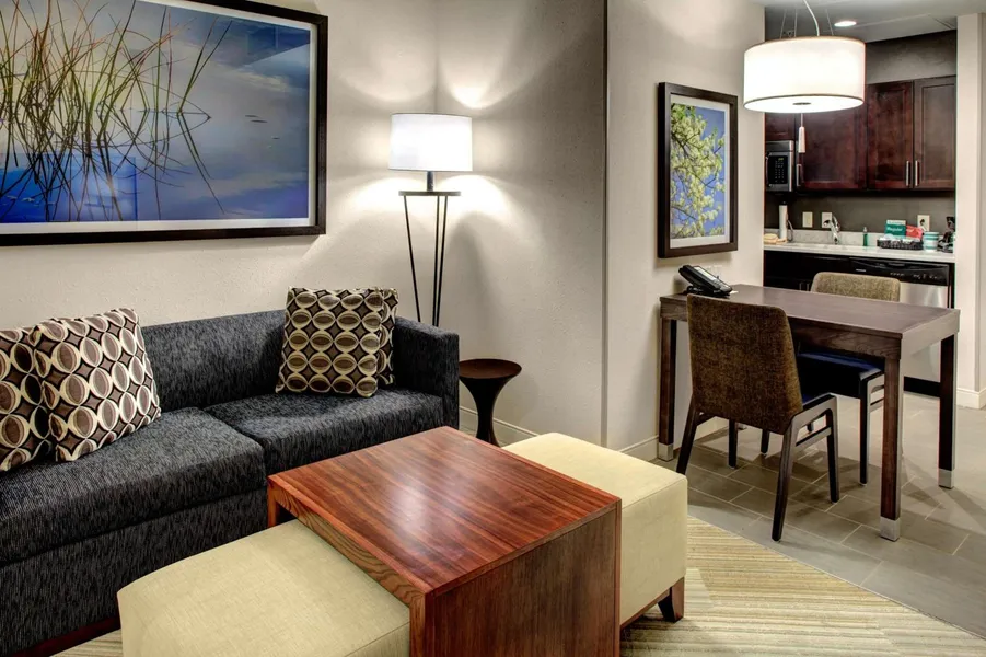 Homewood Suites by Hilton Richmond - Downtown hotel detail image 6
