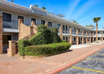 Studio 6-Houston TX - East hotel thumbnail 3