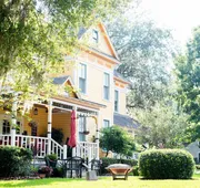 The Laurel Oak Inn Bed and Breakfast hotel detail image 3