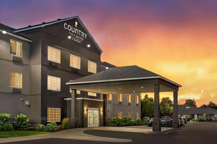 Country Inn & Suites by Radisson Stillwater MN hotel detail image 2