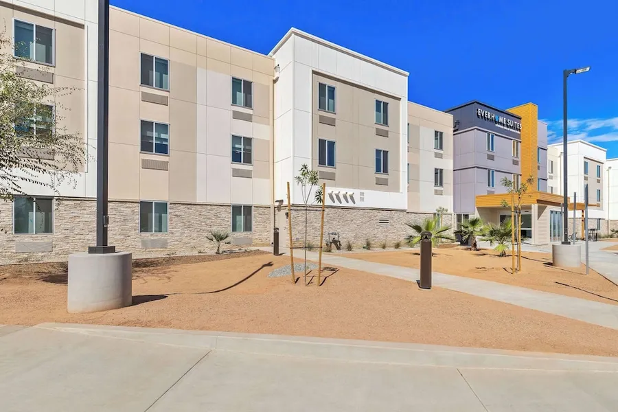 Everhome Suites Corona hotel detail image 2