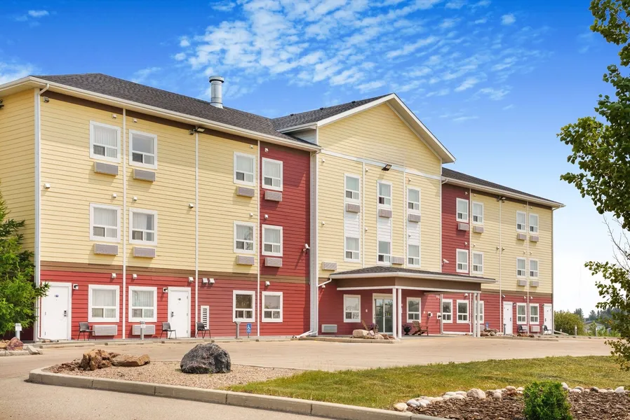 Elk Island Studios – Lamont hotel detail image 2
