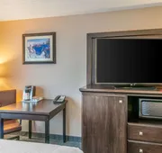 Clarion Pointe Medford hotel detail image 7