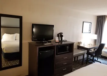 Country Inn & Suites by Radisson Auburn IN hotel thumbnail 8
