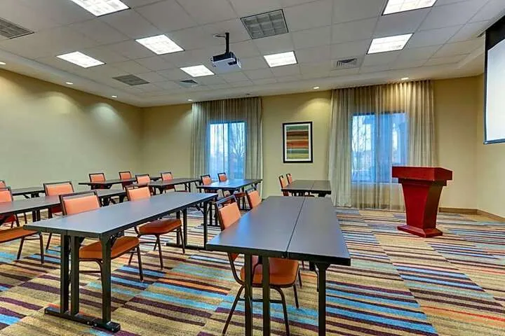 Fairfield Inn & Suites by Marriott Dunn I-95 hotel detail image 6