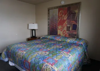 Econo Lodge San Antonio Northeast I-35 hotel thumbnail 6