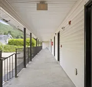Garibaldi Inn at the Bay hotel detail image 5