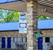 Coachman's Inn & Suites hotel detail image 3
