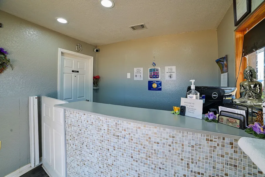 Coachman's Inn & Suites hotel detail image 6