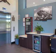 Avion Inn Near LGA Airport, an Ascend Collection Hotel hotel detail image 4
