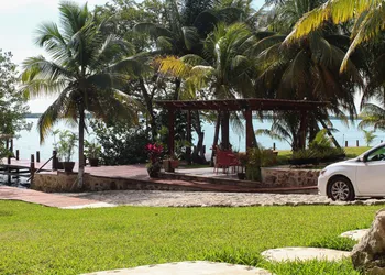 Villa Marcela hotel thumbnail 2