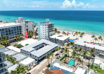 The Pearl Beachside Apartments on Hollywood Beach Broadwalk hotel thumbnail 6