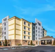 Fairfield Inn & Suites by Marriott Greensboro Coliseum Area hotel detail image 3