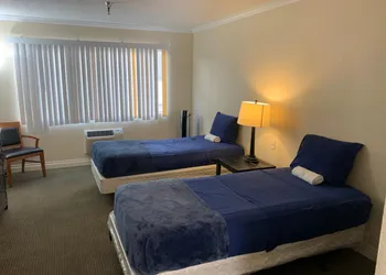 Charming Double Bed Hotel Style (A10) hotel thumbnail 2
