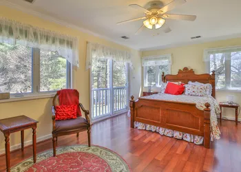 Purcellville Home hotel thumbnail 5