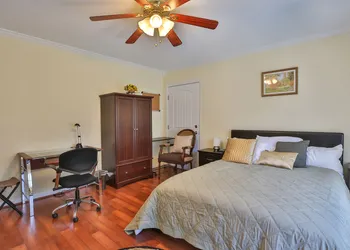 Purcellville Home hotel thumbnail 8