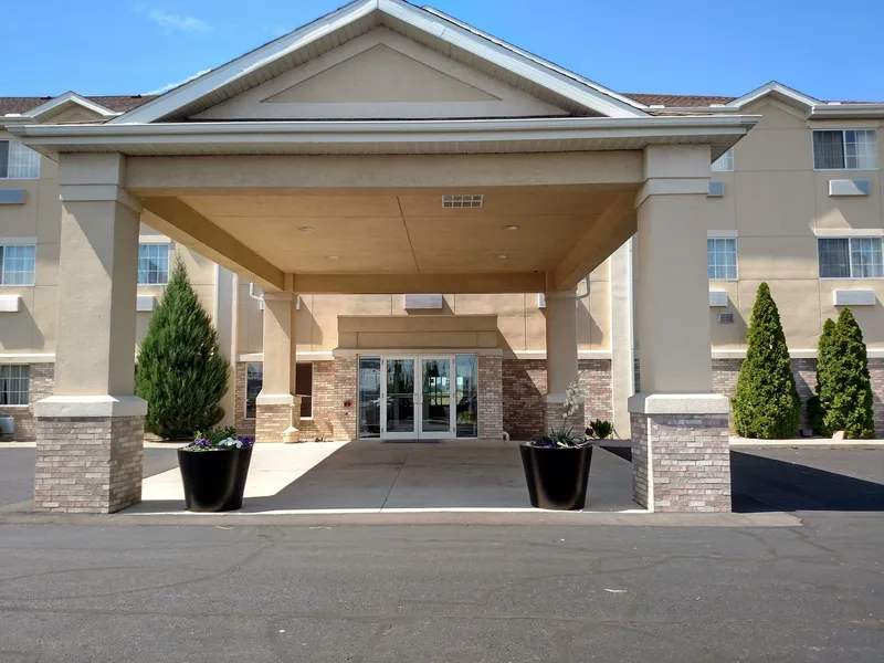 Holiday Inn Express Toledo West - Napoleon by IHG hotel detail image 2