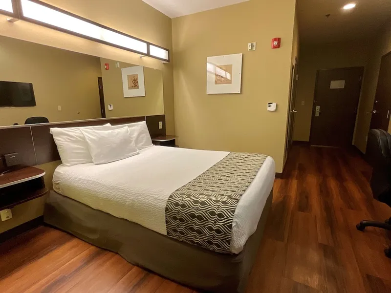 SureStay Plus Hotel by Best Western Buckhannon hotel detail image 6