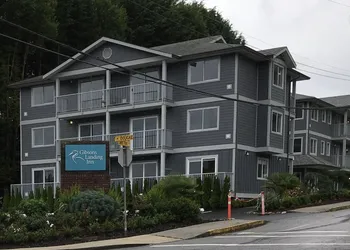 Gibsons Landing Inn hotel thumbnail 3