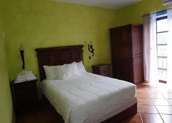 Hotel Los Ángeles Sierra Gorda hotel thumbnail 5