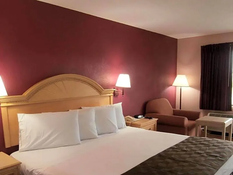 Quality Inn hotel detail image 6