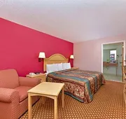 Quality Inn hotel detail image 7