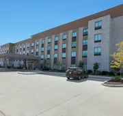 Holiday Inn Chicago Tinley Park by IHG hotel detail image 3