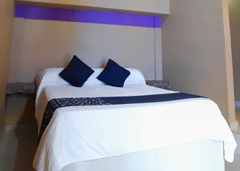 Hotel Platino hotel thumbnail 4