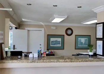 Regal Inn hotel thumbnail 4