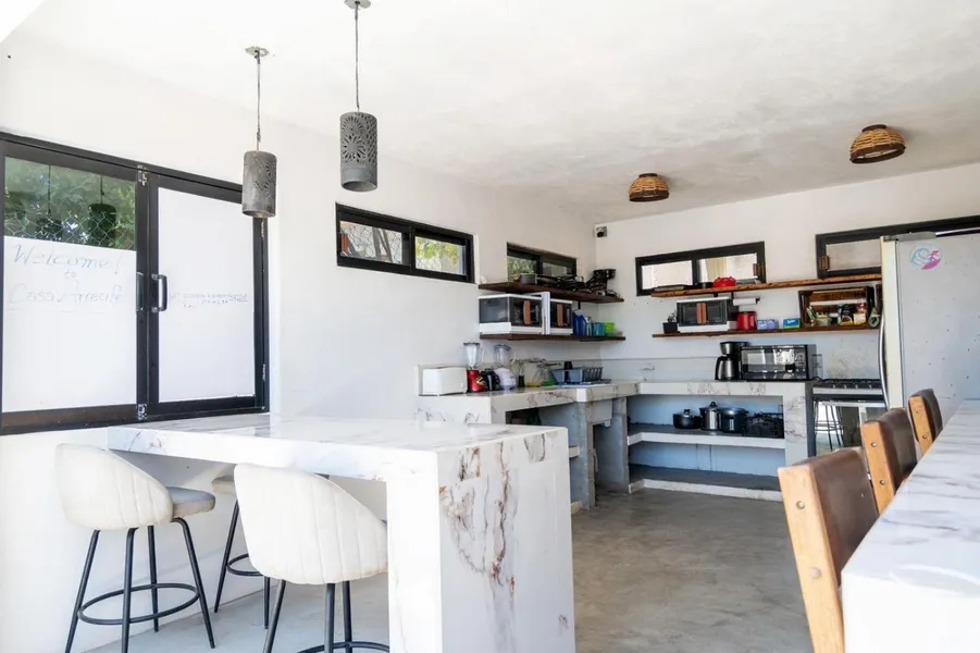 Casa Arrecife - Dorado Suite, Fast Wifi & Balcony! Beach is steps away! hotel detail image 6