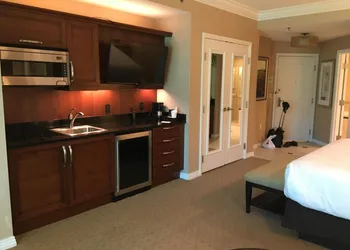 MGM Signature Condo Hotel by Owner - No Resort Fee !! hotel thumbnail 3
