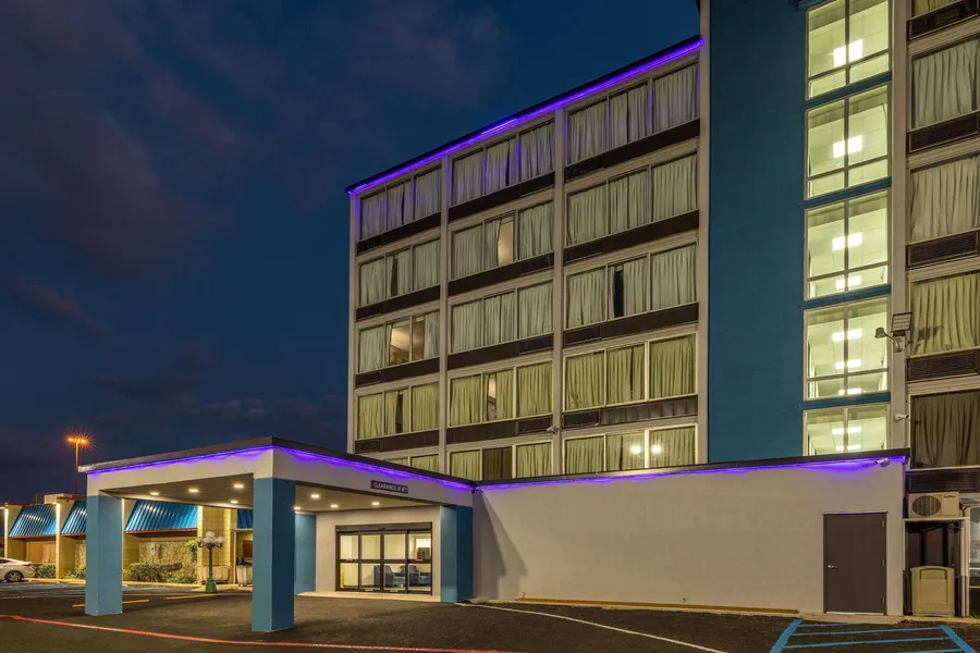 Baymont by Wyndham Laredo hotel detail image 2