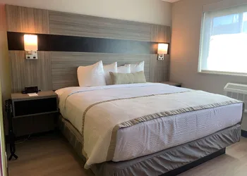 Best Western Plus Brooklyn-Prospect Park hotel thumbnail 6