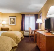 Clarion Hotel & Suites Riverfront hotel detail image 5