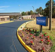 Travelodge by Wyndham Macon West hotel detail image 5