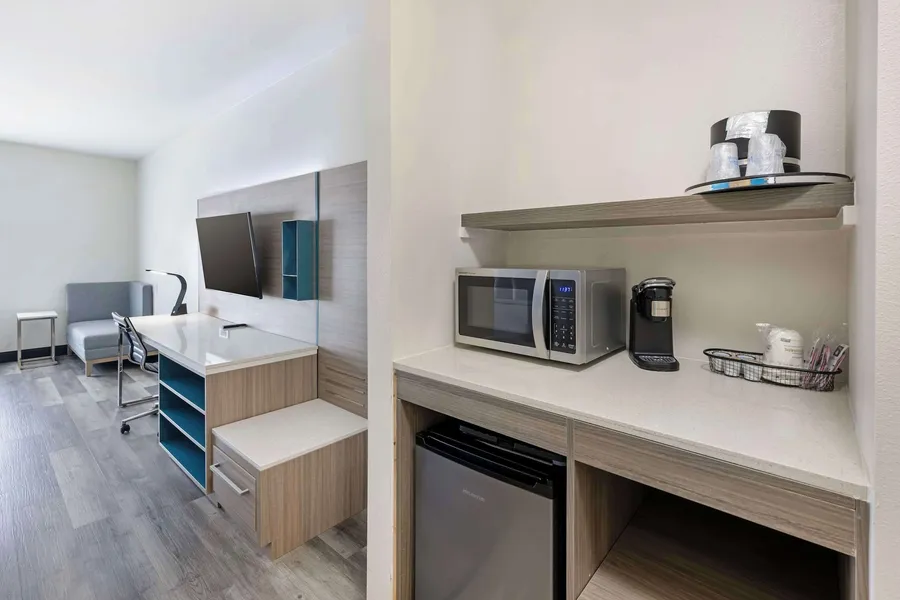 Best Western Plus Executive Residency Carlsbad Hotel hotel detail image 6