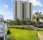 Brighton Tower 1909 3br 3ba Oceanfront 3 Bedroom Condo by RedAwning hotel detail image 4