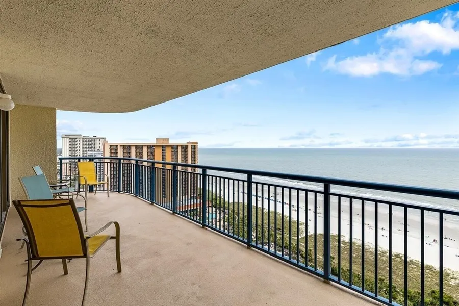 Brighton Tower 1909 3br 3ba Oceanfront 3 Bedroom Condo by RedAwning hotel detail image 6