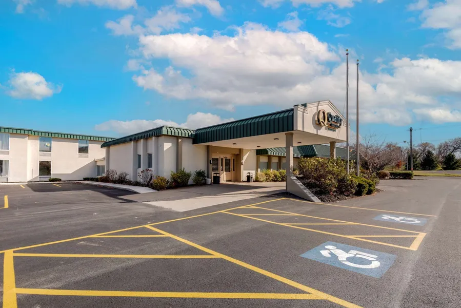 Quality Inn & Suites New Hartford - Utica hotel detail image 2