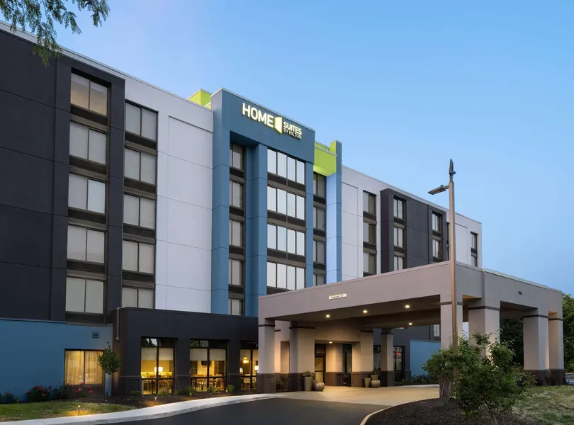 Home2 Suites by Hilton Indianapolis Keystone Crossing hotel detail image 2