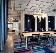 Aloft Kansas City Country Club Plaza hotel detail image 4
