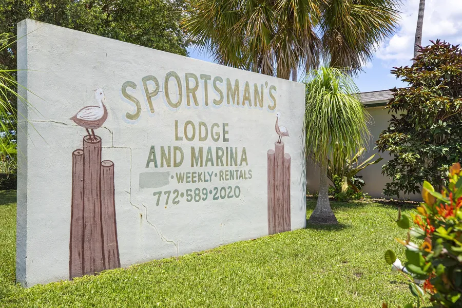 The Sportsman's Lodge & Marina hotel detail image 2