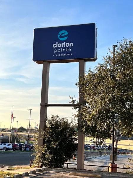 Clarion Pointe near Medical Center hotel detail image 2
