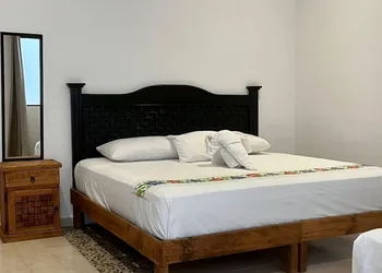El Peregrino hotel thumbnail 8