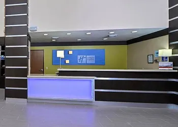Holiday Inn Express and Suites Kingwood Medical Ce hotel thumbnail 8