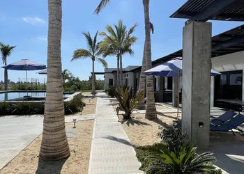 Las Palmas Hotel hotel thumbnail 2