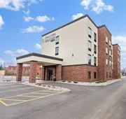 Cobblestone Hotel & Suites - Central Wisconsin Airport hotel detail image 4
